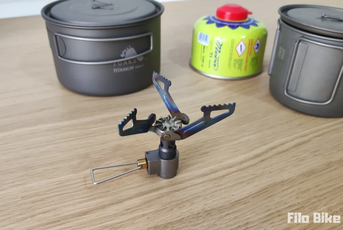 Rozłożona kuchenka turystyczna BRS 3000t