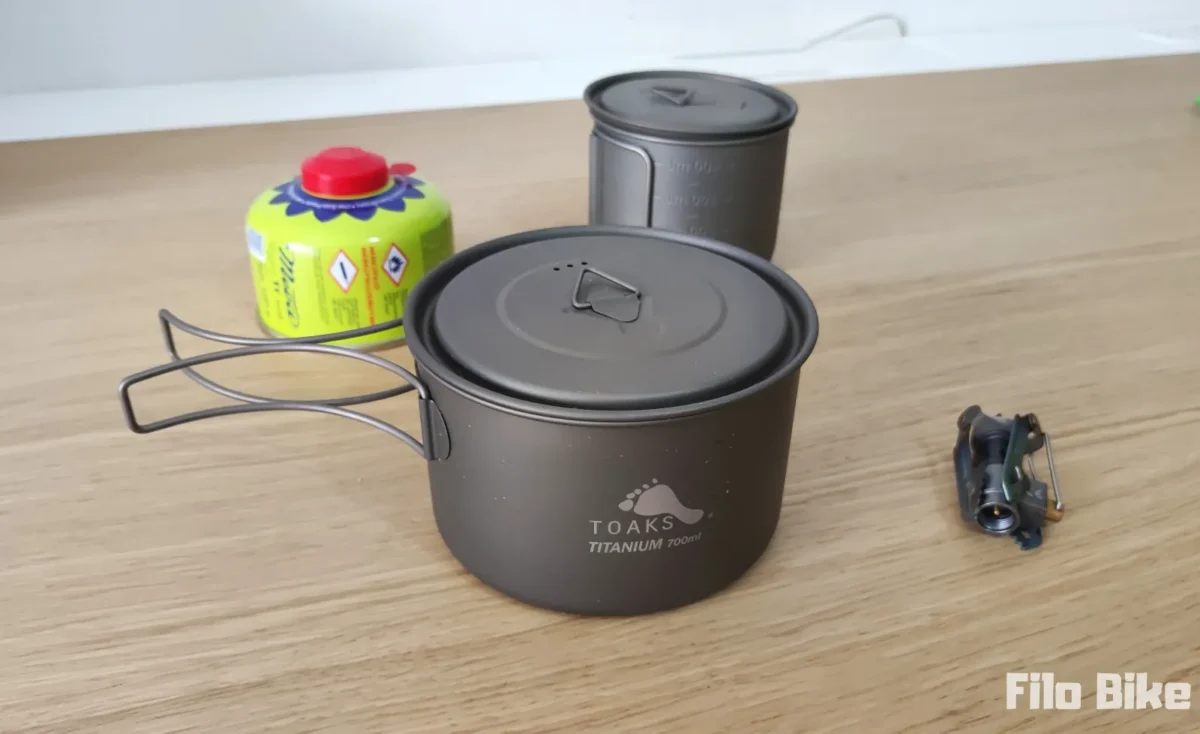 Tytanowy garnek turystyczny Toaks 700 mL