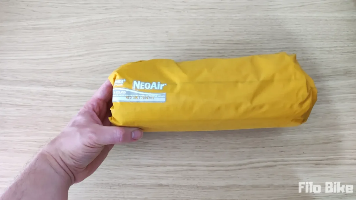 Wielkość materaca Thermarest NeoAir po złożeniu